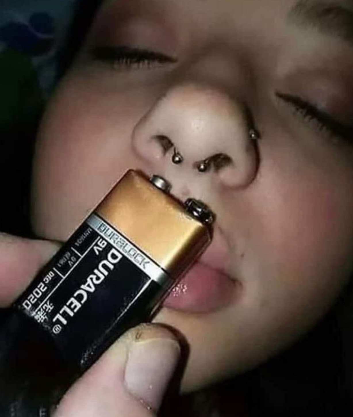 nose ring battery meme - Durblock Duracell gv Ov